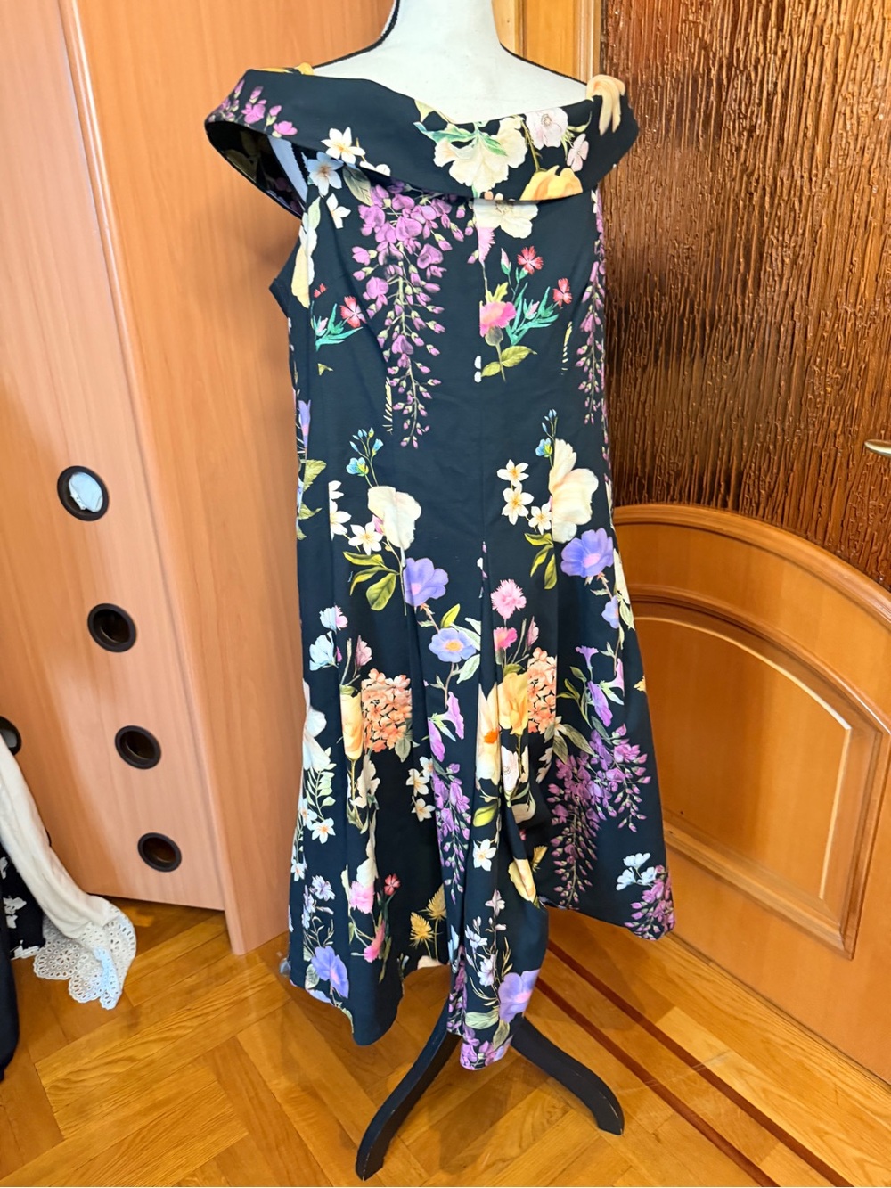 Rickie Freeman for Teri Jon Black Floral Off-Shoulder Dress